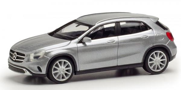 Herpa 038317-004 - Mercedes-Benz GLA, iridiumsilber