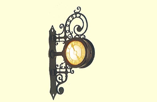Brawa 5361 - Alte Wanduhr Baden-Baden beleuchtet Zeiger verstellbar Ersatzbirne 3293