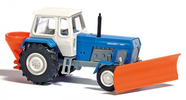 Busch 8699 - Traktor mit Schneepflug