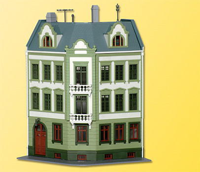 Kibri 38385 - Haus "Am Elbenplatz" in Görlitz 16x16,8x18 cm Gebäudewinkel 120 ° Zweifarben Spritzgie