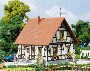Faller 130222 - Einfamilienhaus mit Fachwerk