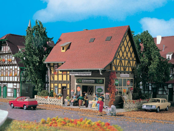 Vollmer 43688 - Tante Emma-Laden mit Inneneinrichtung und Beleuchtung, Romantik-Modell, Funktionsbau
