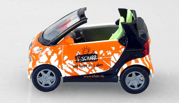 Busch 48975- Smart Fortwo Cabrio Scharr