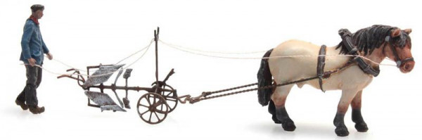 Artitec 387.392 - Pferd und Pflug 1:87 Fertigmodell aus Resin, lackiert