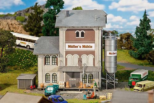 Faller 130228 - Industriemühle 205 x 158 x 190 mm H0 patiniert