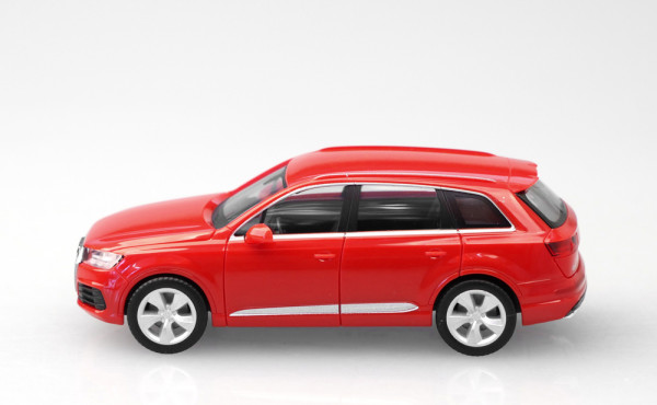 Herpa 028448-003 - Audi Q7, rot