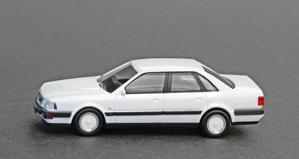 Herpa 023962-002 - Audi V8 mit BBS-Felgen, weiß