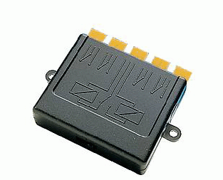 Roco 10019 - Universal-Umschaltrelais 4 x UM