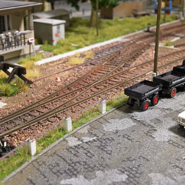 Busch 1121 - Straßenbegrenzung Gesamtlänge 345 mm