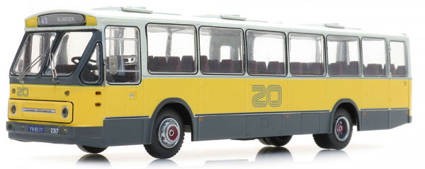 Artitec 487.070.21 - Regionalbus ZO 2317, Leyland, Ausstieg Mitte