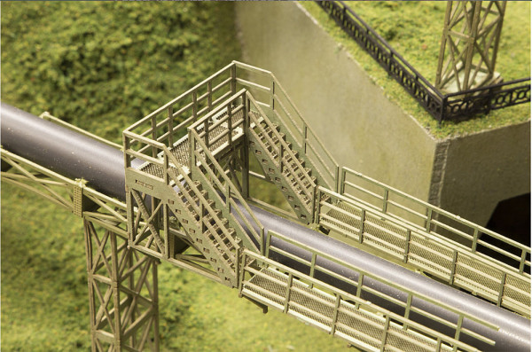 Joswood 40133 - Treppenübergang für Rohrbrücke