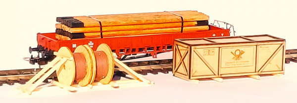 Loewe 2446 - Ladegut-Set "Telegrafie/West" (Kiste/Trommel/Telegrafenmaste)