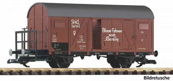Piko 37977 - DR gedeckter Güterwagen mit Bremserbühne Ep.3, FDJ "Blaue Fahnen nach Berlin"
