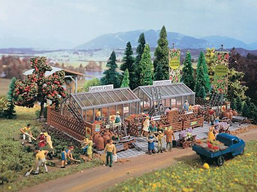 Vollmer 43644 - Gartenmarkt bestehend aus zwei Gewächshäusern, Tischen, Leitern, Schubkarren, Zäunen