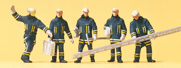 Preiser 10484 - Feuerwehrmänner in moderner Einsatzkleidung. Eintreffen am Brandort 5 teilig