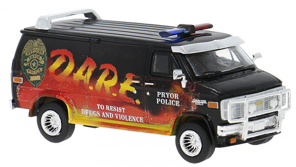 Brekina 18258 - Chevrolet C20 "D.A.R.E. Pryor Police" 1983