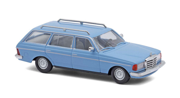 Busch 46975 - MB W123 T Modell chinablau H0