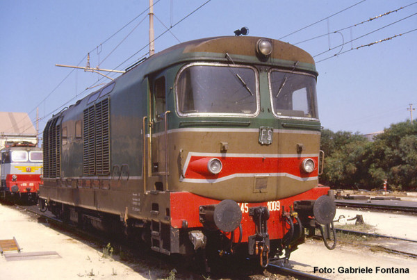 Piko 22030 - Diesellok D.445 erste Serie mit Logo FS IV + DSS PluX22