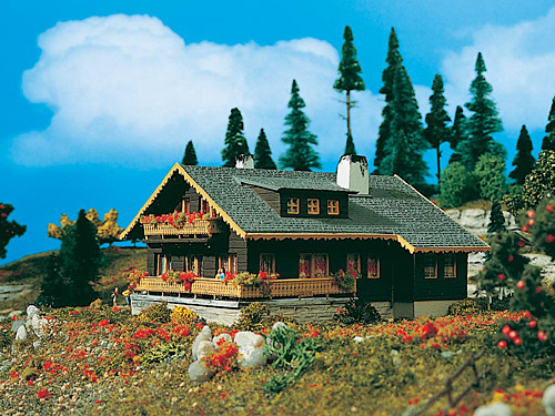 Vollmer 47745 - Chalet 125x110x70 mm