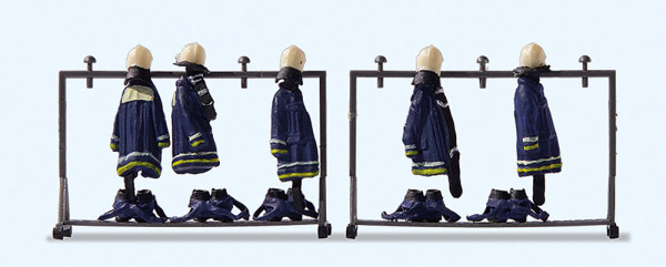 Preiser 17719 - Blaue Feuerwehruniformen auf zwei Ständern