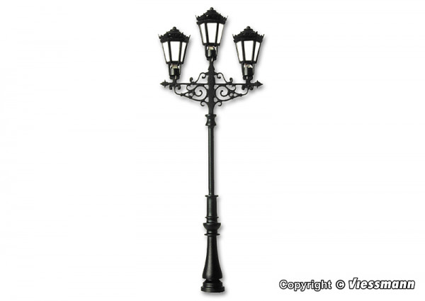Viessmann 6398 - Gaslaterne dreiflammig, LEDs warmweiß