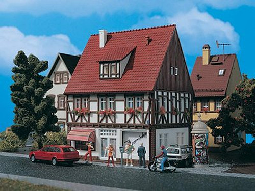 Vollmer 43669 - Buchhandlung 105x82x138 mm Fachwerk
