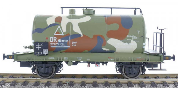Exacttrain 20593 - DRG Kesselwagen 24cbm mit Bremserbühne, Camouflage, Ep.2, "Wilhelmshafen"