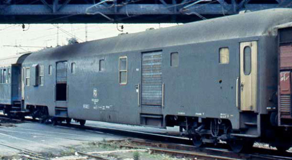 ACME 50734 - FS Gepäck-Postwg. Typ UIC-X grau, FS E4