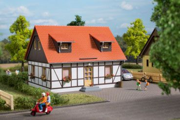 Auhagen 11453 - Einfamilienhaus 120 x 97 x 90 mm