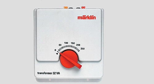 Märklin 6646 - Transformer 120 Volt USA. 32 VA. UL-geprüft.