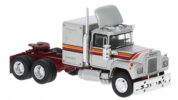 Brekina 85806 - Mack RS 700 metallic silber, dunkelrot, 1966,