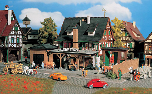 Vollmer 47696 - Dorfschmiede 158x110x85 mm Fachwerk