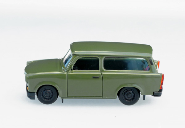 Herpa 027359-005 - Trabant 1.1 Universal, olivgrün (NVA)