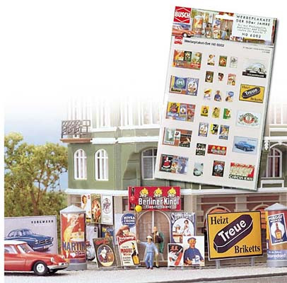 Busch 6002 - Werbeplakate Epoche 3 aus den 50er Jahren mit Plakattafeln und -ständern, sowie Litfass