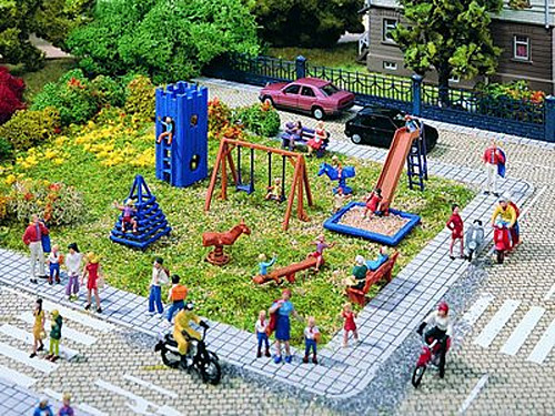 Vollmer 43665 - Kinderspielplatz mit vielen Spielgeräten