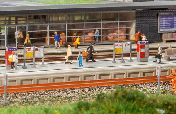 Faller 222111 - Moderner Bahnsteig mit Zubehör max. 400 x 52 x 8,7 mm
