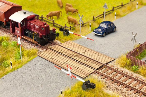 Noch 14624 - Lasercut minis Bahnübergang Holzbohlen
