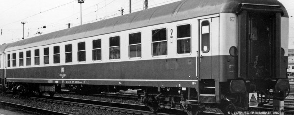 Brawa 58149 - DB Schnellzugwagen 2.Klasse Bm238 oceanblau/beige Ep.4, AC Analog BASIC+ LED