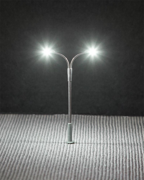 Faller 272121 - LED-Straßenbeleuchtungen, Peitschenleuchten, 3 Stück