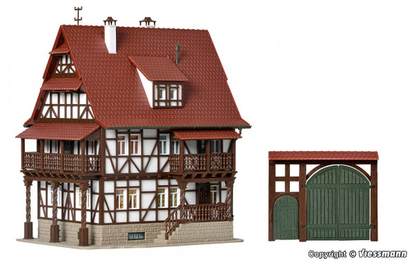 Vollmer 43731 - Bauernhaus mit Scheune 125x70x120 mm Fachwerk
