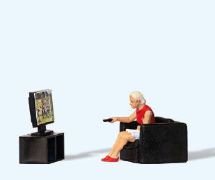 Preiser 28259 - Vor dem Fernseher