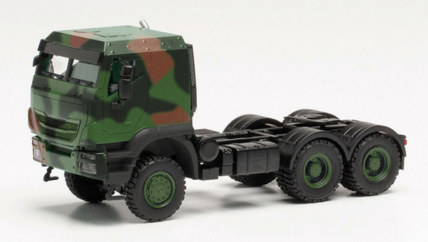 Herpa 746908 - Iveco Trakker geschützt 6x6 Sattelzugmaschine Flecktarn "Bundeswehr"
