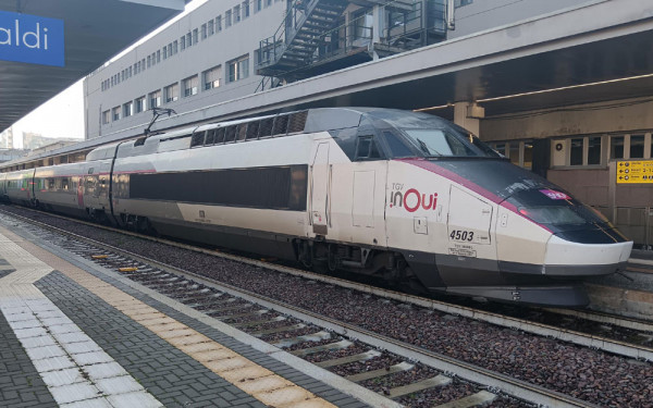 Jouef HJ2382 - SNCF, 4-tlg. Grundset des Hochgeschwindigkeitszug TGV Réseau (Dreisystemvariante) InO