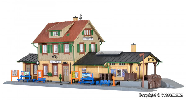 Kibri 39507 - Bahnhof "Dettingen" 34x12x15 cm