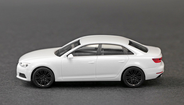 Herpa 028561-002 - Audi A4 Limousine ibisweiß