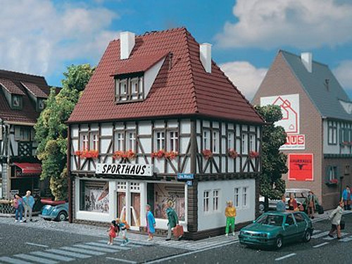 Vollmer 43651 - Sportgeschäft 105x82x138 mm Fachwerk