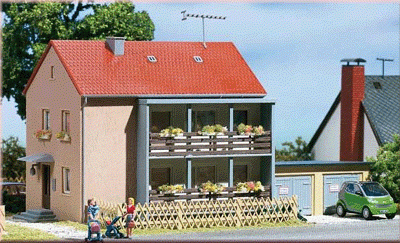 Auhagen 12236 - Mehrfamilienhaus