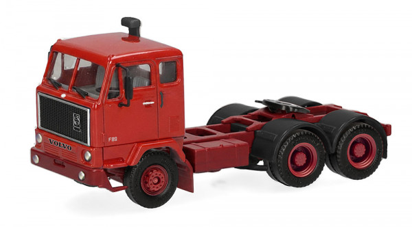 Herpa 321594 - Volvo F89 Zugmaschine 3-achs, hellrot