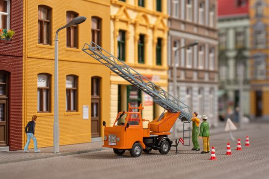 Auhagen 41656 - Multicar M22 mit Drehleiter