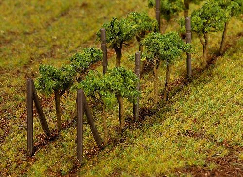 Faller 181254 - Weinreben, 24 Stück